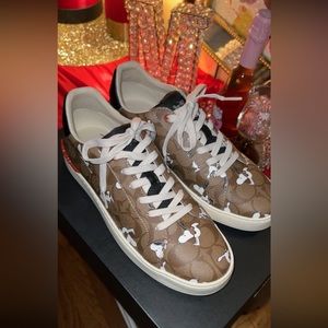 SALE❗️Coach X Peanuts Clip Low Top Sneaker w/ Snoopy Print🤍